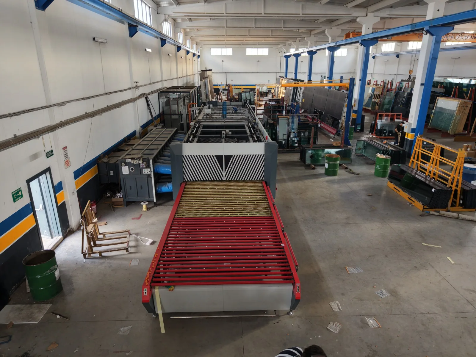Diyarbakır's Modern Glass Manufacturing Facility
